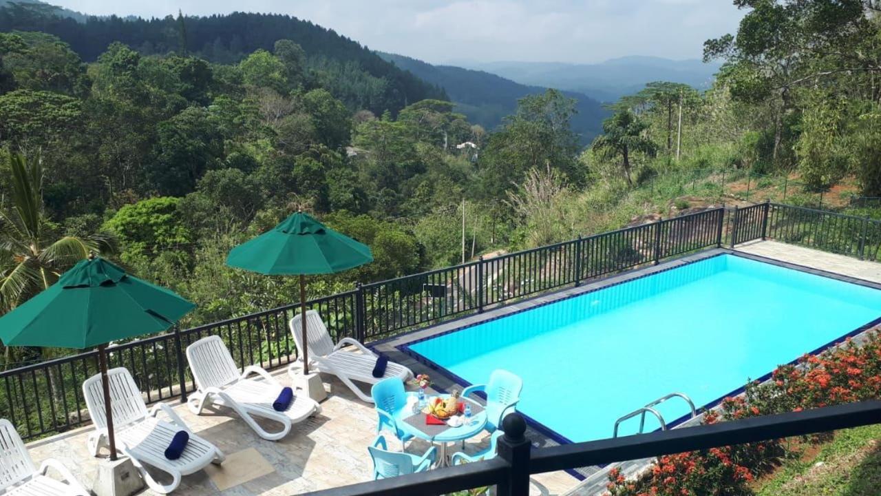 The Grand Hills Bed & Breakfast Kandy Bagian luar foto