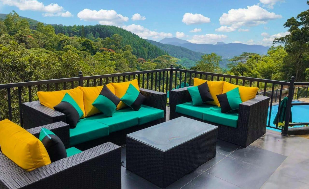 The Grand Hills Bed & Breakfast Kandy Bagian luar foto