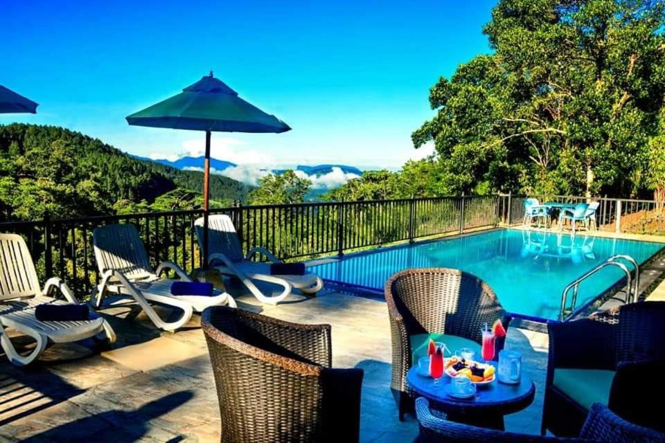 The Grand Hills Bed & Breakfast Kandy Bagian luar foto