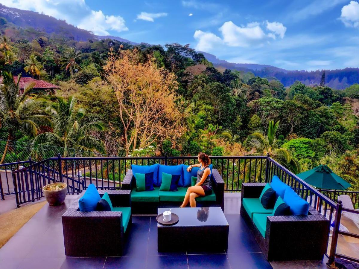 The Grand Hills Bed & Breakfast Kandy Bagian luar foto