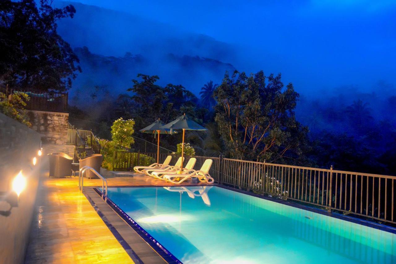 The Grand Hills Bed & Breakfast Kandy Bagian luar foto