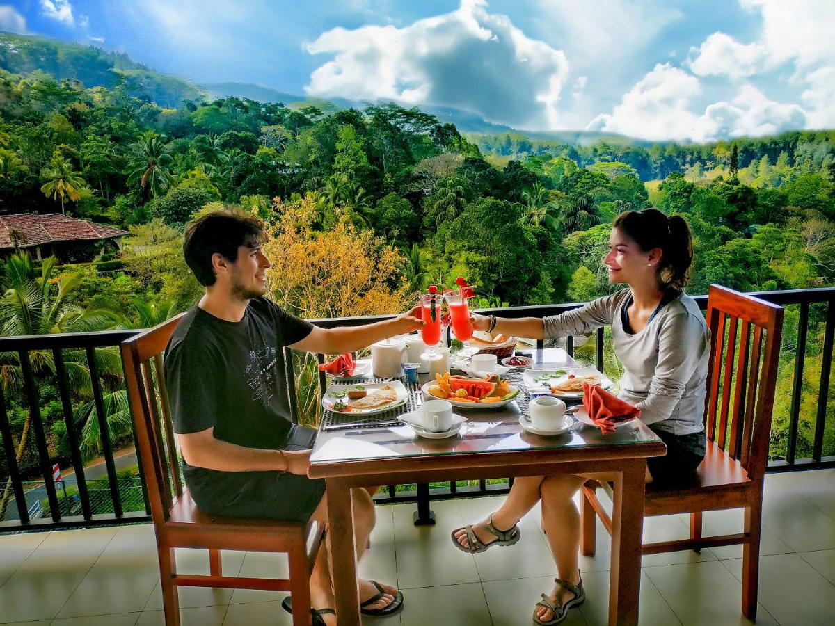 The Grand Hills Bed & Breakfast Kandy Bagian luar foto