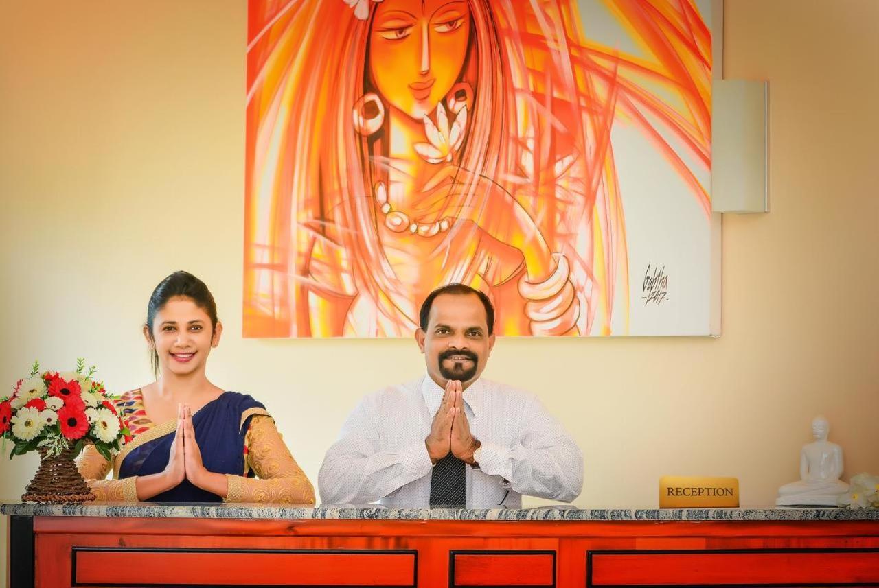 The Grand Hills Bed & Breakfast Kandy Bagian luar foto